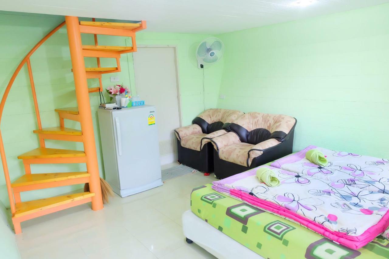 A Houses Homestay Nakhonratchasima Eksteriør billede